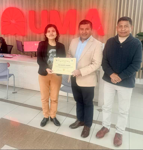 Reconocimiento al liderazgo en enfermería en el marco del Día de la Enfermería Peruana